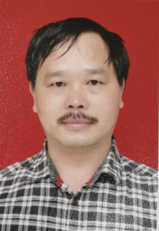 尹校.jpg 尹校.jpg